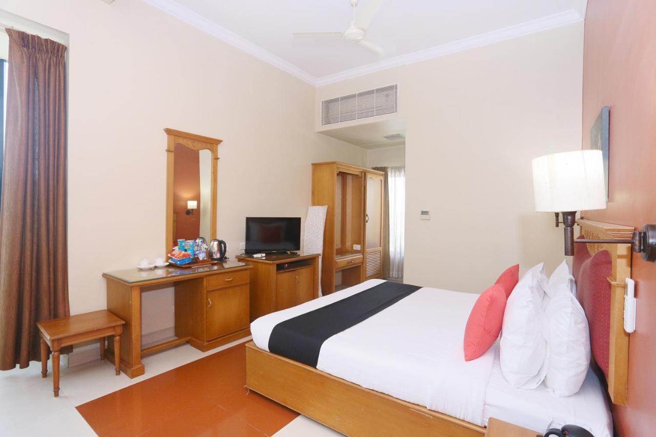 Hotel Capital O 45944 Club 7 Tiruvalla Exteriér fotografie