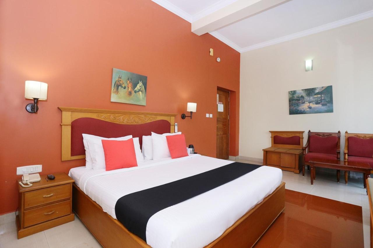 Hotel Capital O 45944 Club 7 Tiruvalla Exteriér fotografie