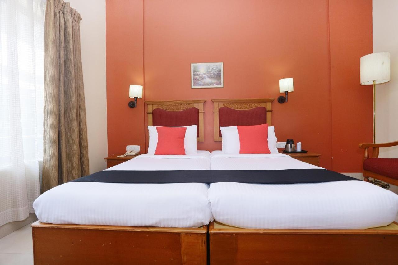 Hotel Capital O 45944 Club 7 Tiruvalla Exteriér fotografie